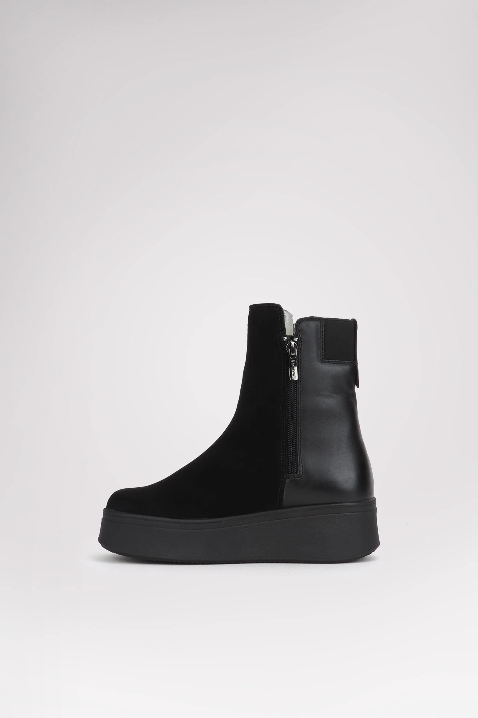 Atlantic M Women's Heritage Boot - Image 3