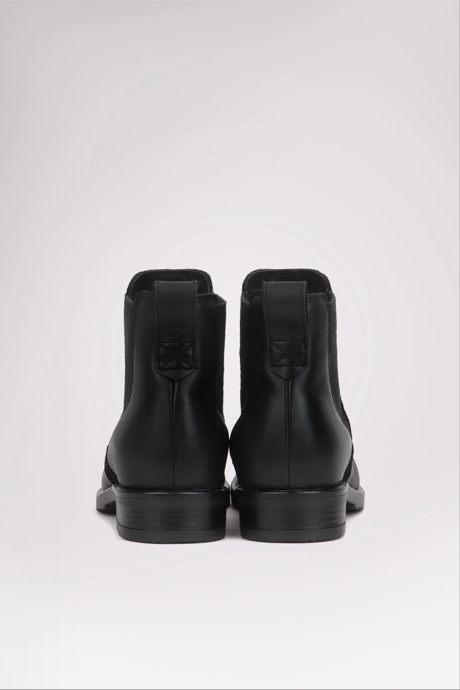 Chelsea Women's Heritage Pull-Up Boot - Image 4