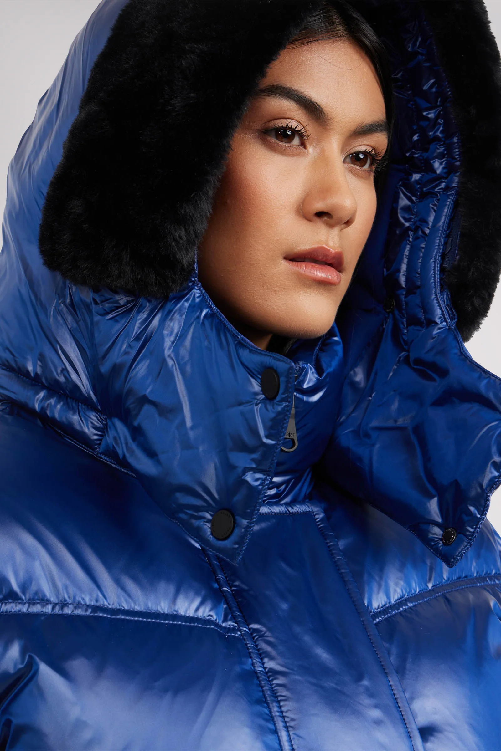 Phoebe Women's Puffer Jacket - Image 15